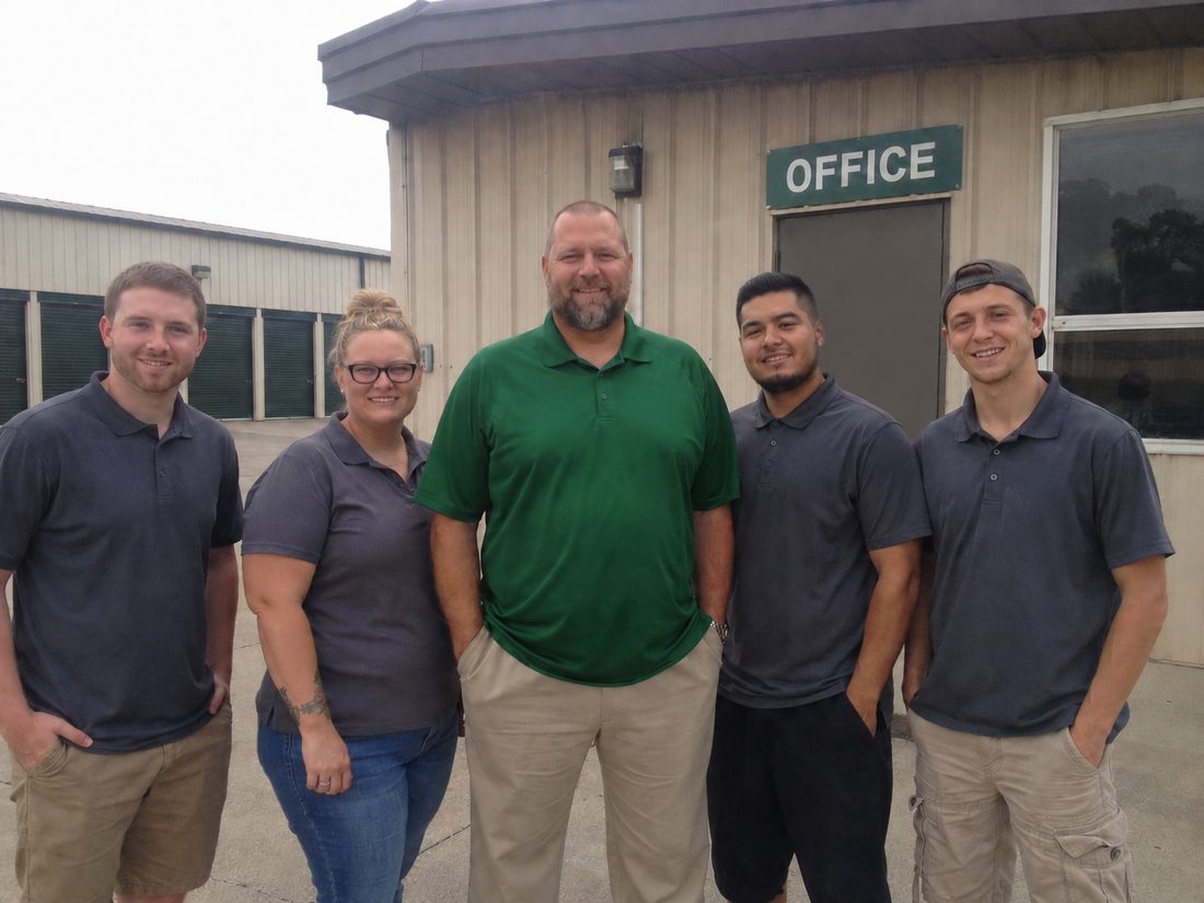 Pest control professionals in Independence, MO